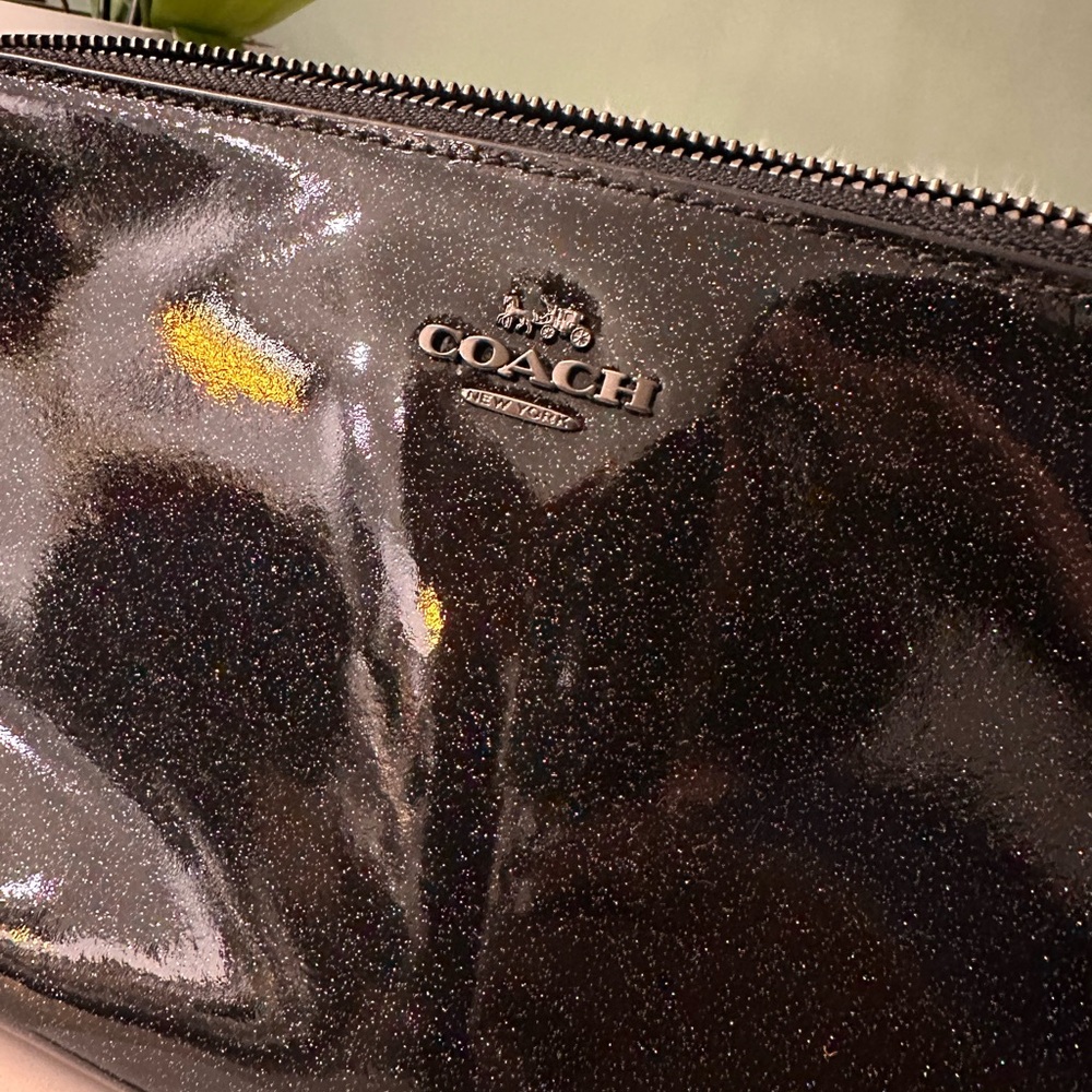 NEW!Coach Shimmering Black Large Pouch - Picture 3 of 4